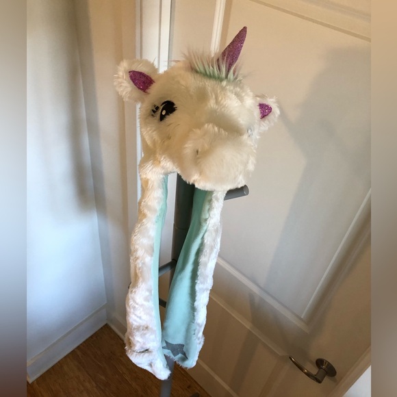 Justice Unicorn Light Up Hat Scarf Mittens White - Picture 5 of 16